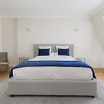 Apartament Luxury - Avenue Montaigne Paryż