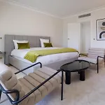 Luxury - Avenue Montaigne Apartament Paryż