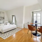 Luxury - Avenue Montaigne Apartament Paryż