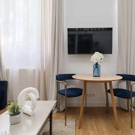 Apartment Luxury - Avenue Montaigne