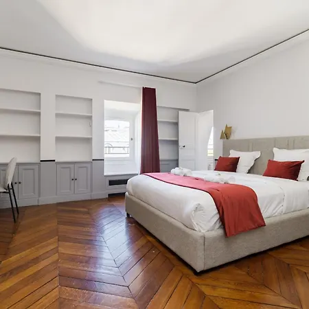 Apartment Luxury - Avenue Montaigne