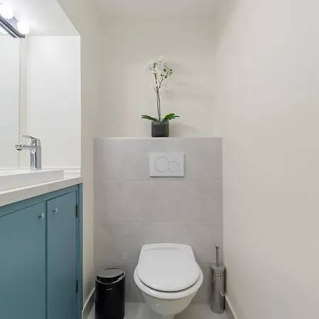 Luxury - Avenue Montaigne *