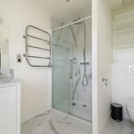 Luxury - Avenue Montaigne *