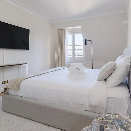 Luxury - Avenue Montaigne * Paris