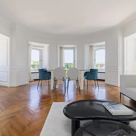 Apartment Luxury - Avenue Montaigne *