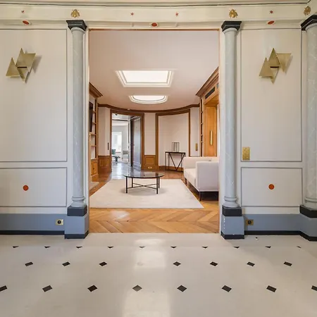 Apartment Luxury - Avenue Montaigne *