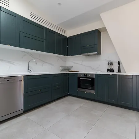 Luxury - Avenue Montaigne * Paris