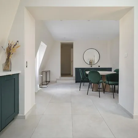 Apartment Luxury - Avenue Montaigne