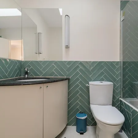 Luxury - Avenue Montaigne *