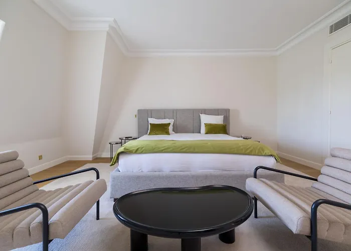 Luxury - Avenue Montaigne פריז