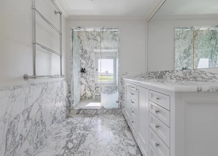 Luxury - Avenue Montaigne פריז