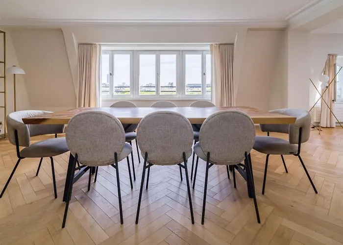 Luxury - Avenue Montaigne פריז