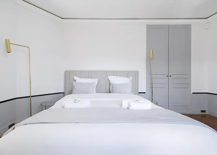 Luxury - Avenue Montaigne * פריז