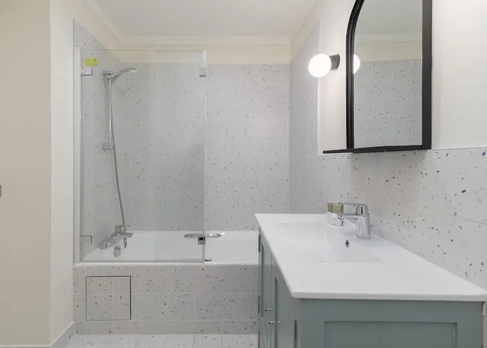 Luxury - Avenue Montaigne פריז