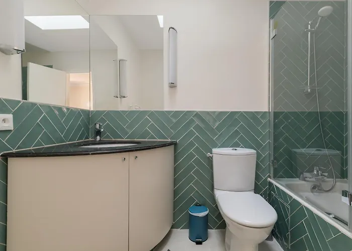 Luxury - Avenue Montaigne *