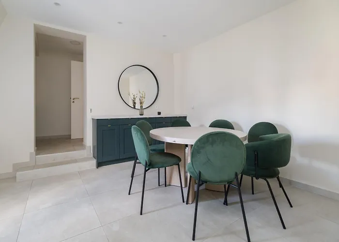 Luxury - Avenue Montaigne * פריז